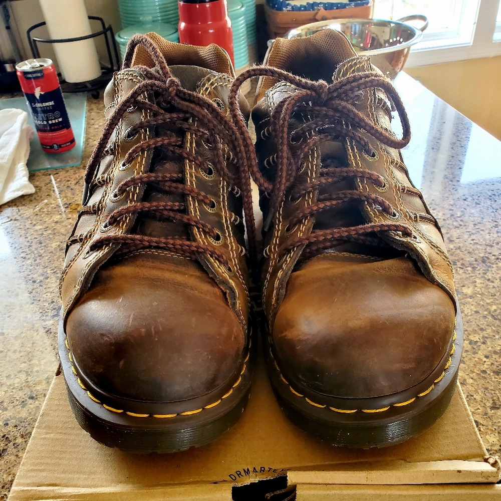 Dr. Martens Air Wair Keith shoes